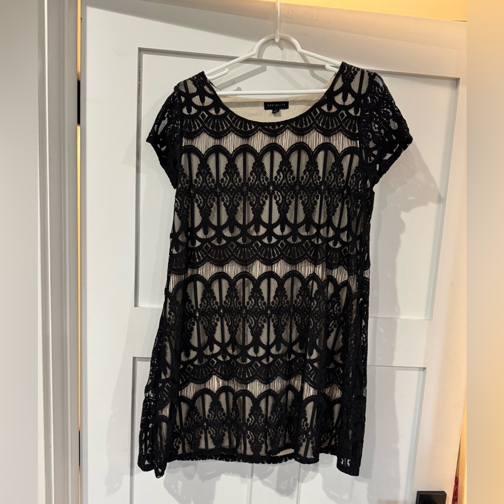 Socialite Black Lace Patterned Dress
